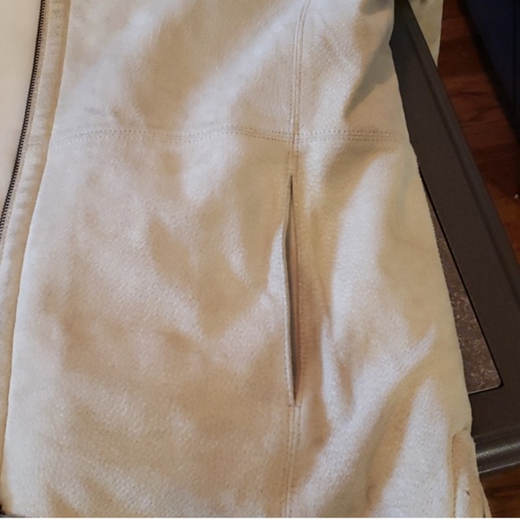 St. John’s Bay fur lined shearling hooded coat - Picture 2 of 8